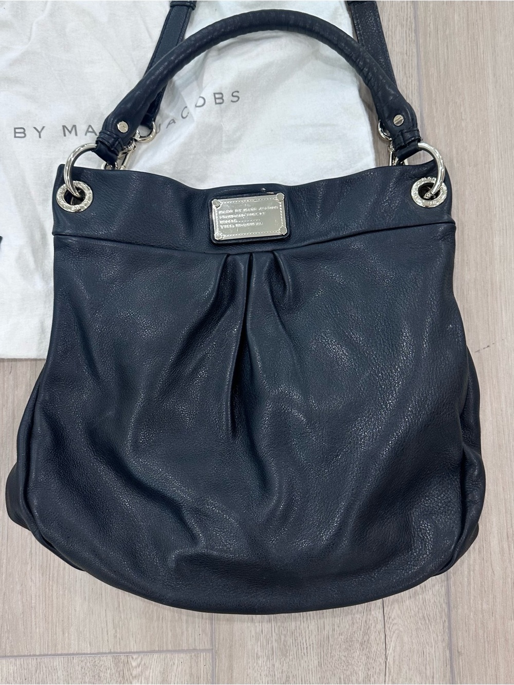 Marc Jacobs classic Q Hillier hobo bag leather shoulder crossbody bag black
